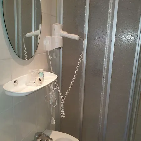 Inn Weisses Roessl *